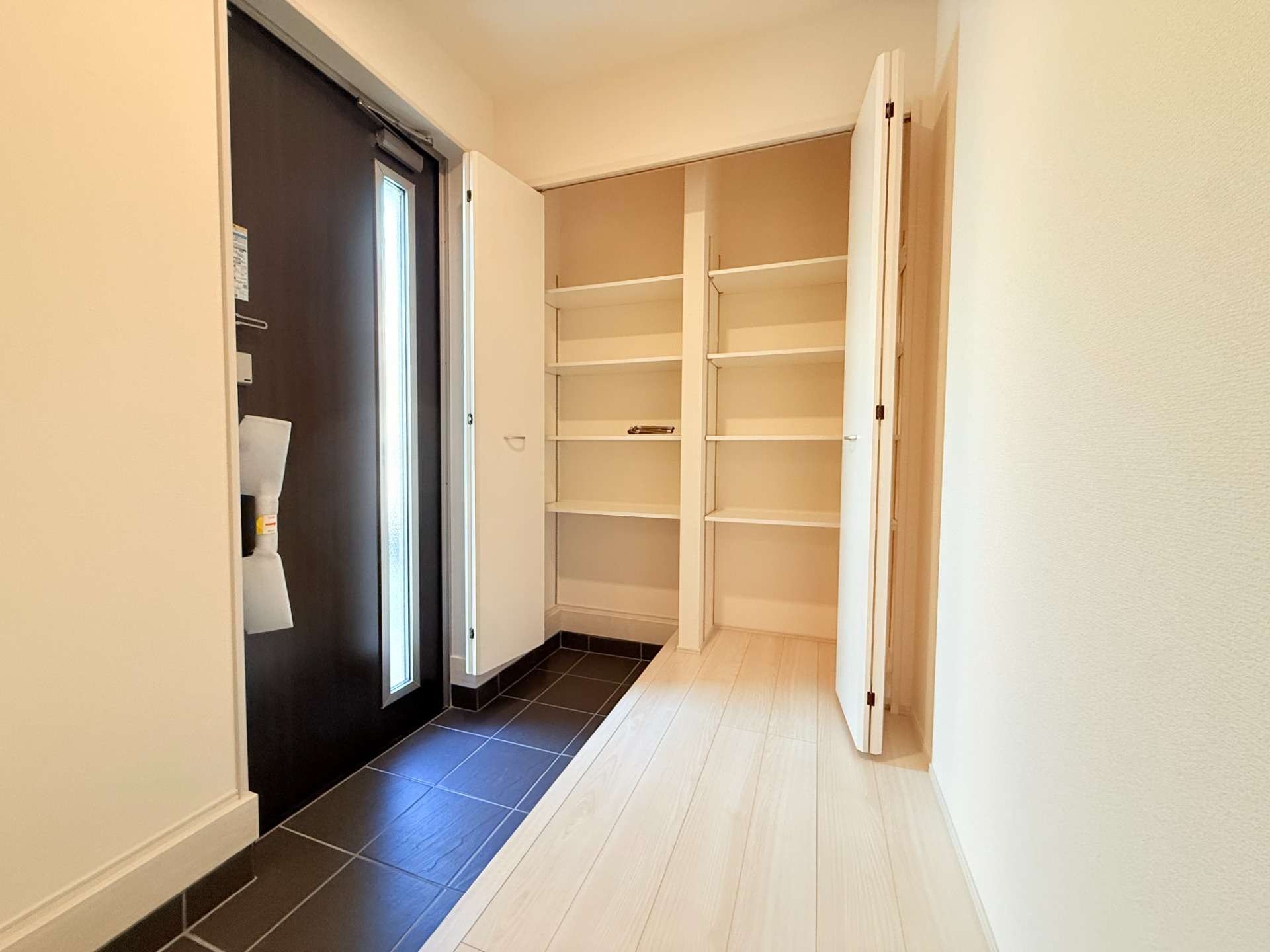 容量の大きい玄関収納